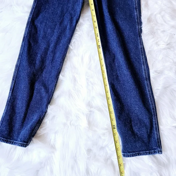 Hollister Ultra High Rise Mom Jean Sz 28 - Picture 2 of 4